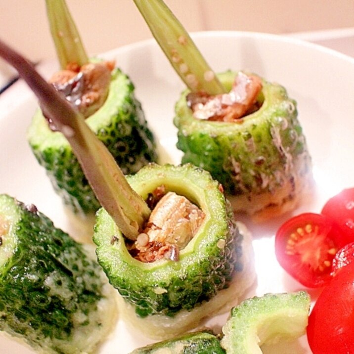 秋刀魚入りゴーヤカップの天ぷら レシピ 作り方 By Seika A 楽天レシピ 秋刀魚入りゴーヤカップの天ぷら レシピ 作り方 By Seika A 楽天レシピ